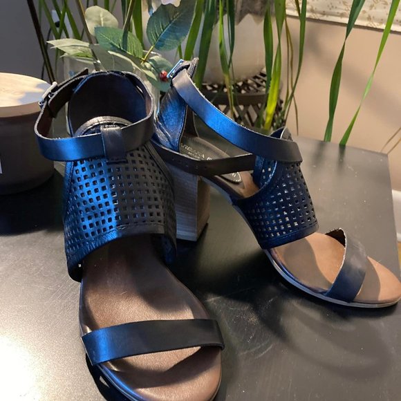 Barbara Barbieri Italian Leather sandals - Picture 2 of 3